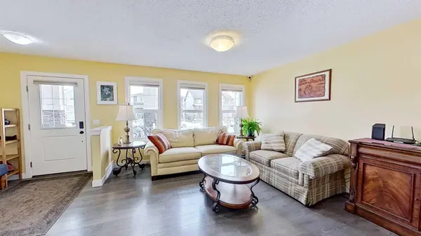 109 Heartland BLVD, Cochrane, AB T4C2R1