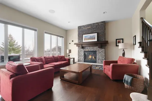 12 Fortress CT SW, Calgary, AB T3H 0T8