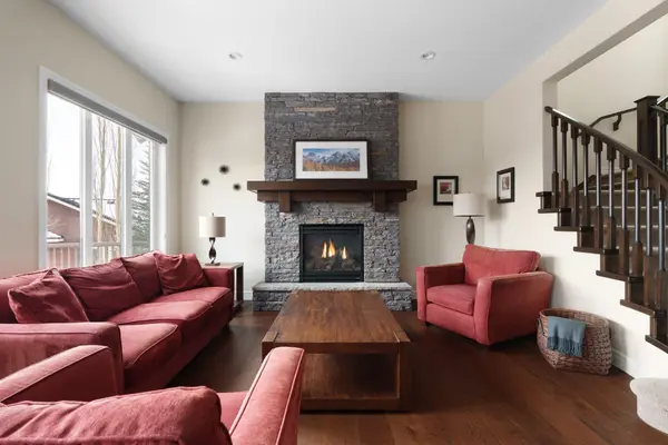 12 Fortress CT SW, Calgary, AB T3H 0T8