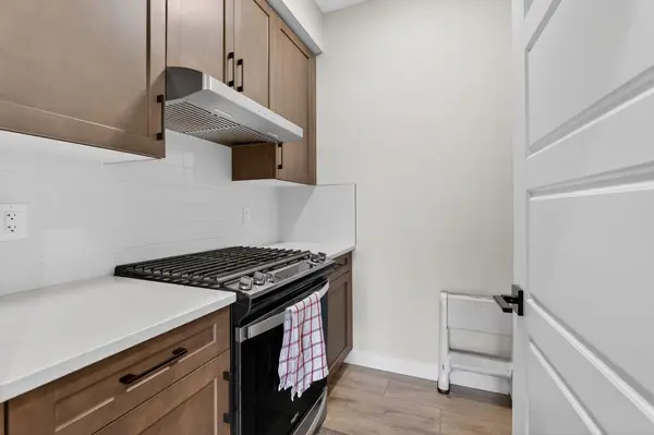 12 Cornerbrook CV NE, Calgary, AB T3N 2E6