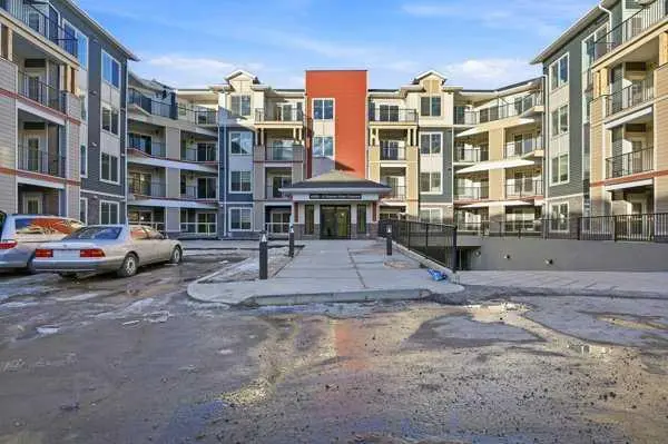 15 Skyview Point CRES NE #2221, Calgary, AB T3N 2T1