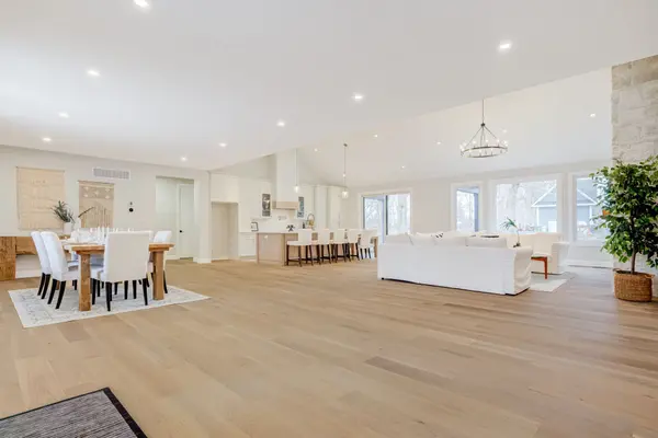 9 Maple Grove RD, Caledon, ON L7K 0Z2