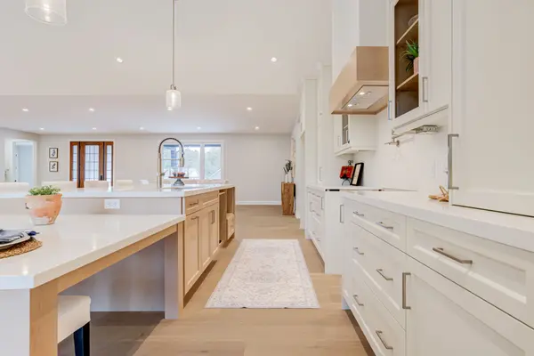 9 Maple Grove RD, Caledon, ON L7K 0Z2