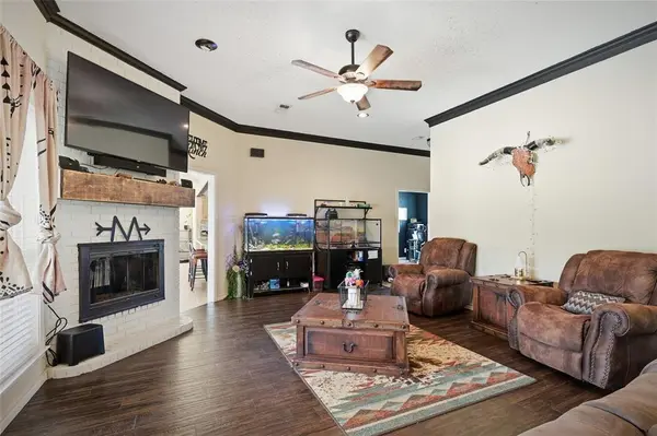 501 N Van Zandt Street, Tioga, TX 76271