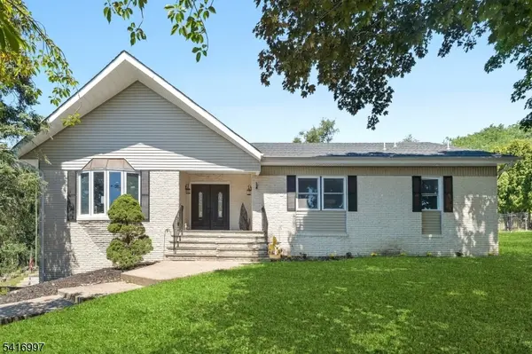 1 Rossi Dr, Clinton Twp., NJ 08809