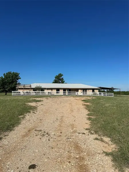 1740 Hwy 2247, Comanche, TX 76442