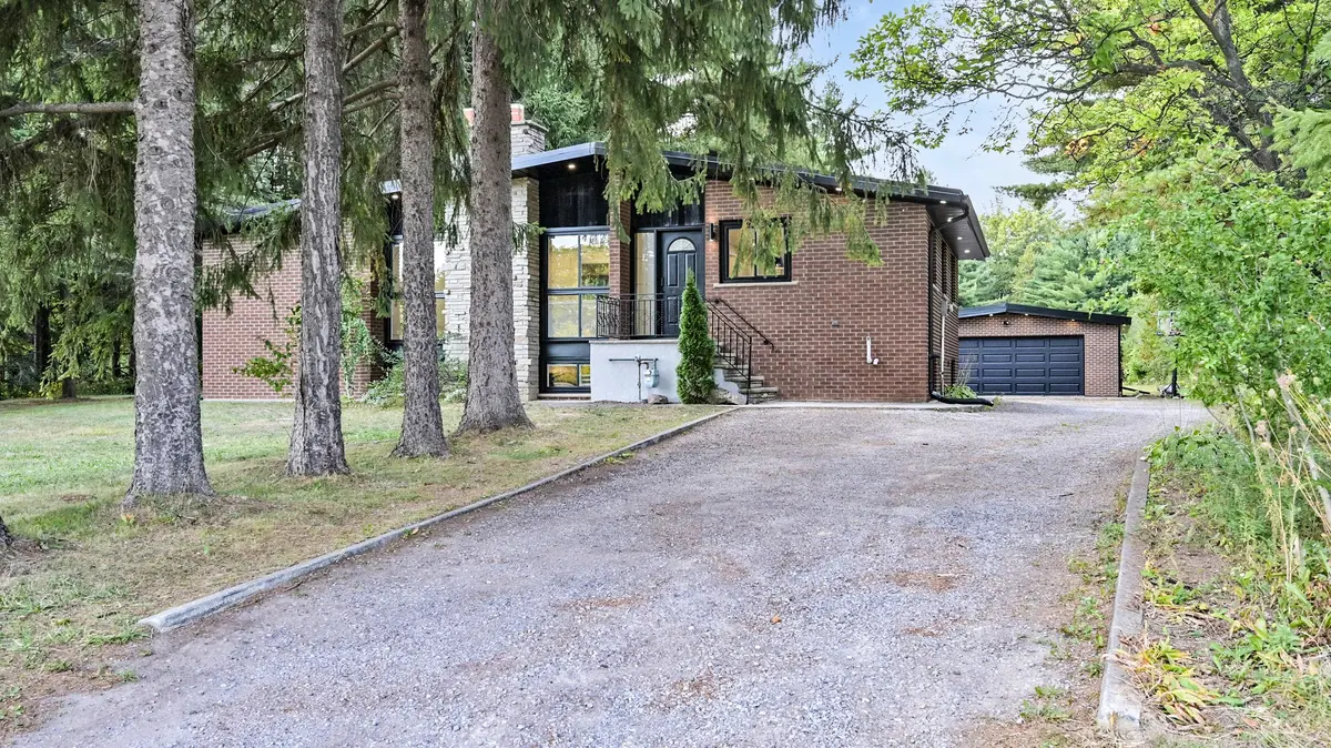 474 Taunton RD W, Ajax, ON L1T 4S9