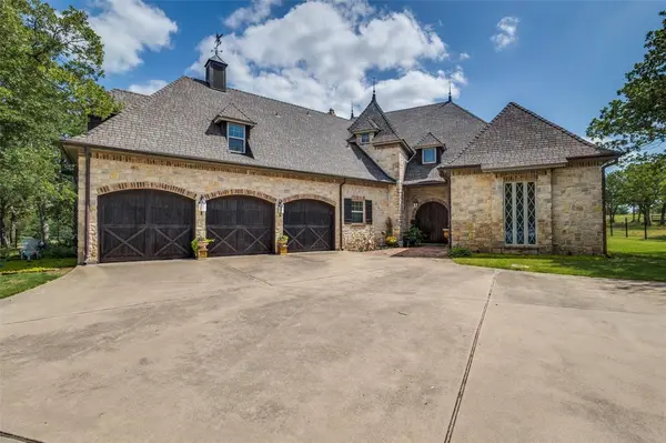 181 County Road 1326, Bridgeport, TX 76426