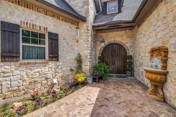 181 County Road 1326, Bridgeport, TX 76426