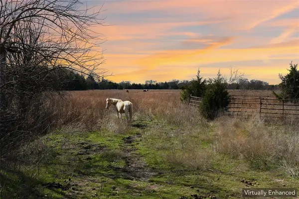 1001 Ovilla Road, Waxahachie, TX 75167