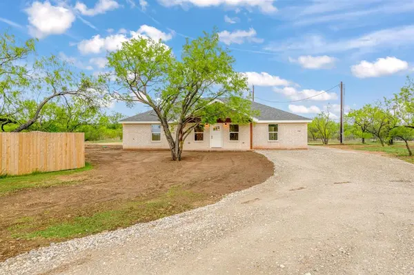 1556 Sunset Drive, Baird, TX 79504