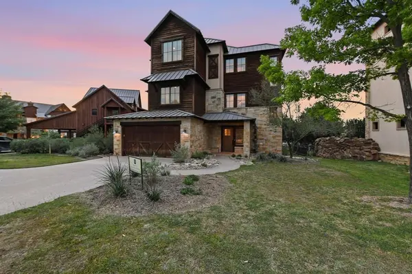 2212 Century Oak Drive, Graford, TX 76449