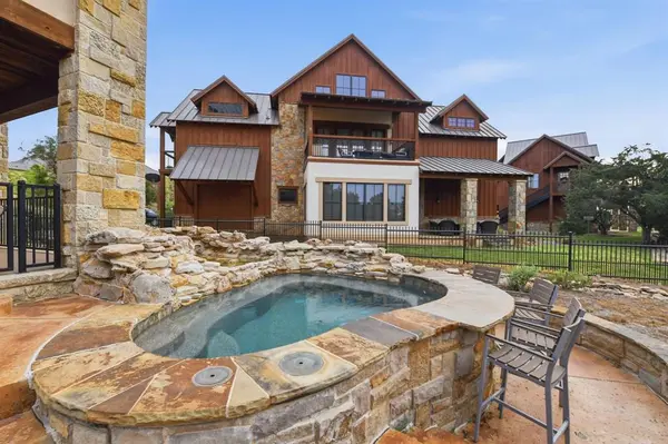 2212 Century Oak Drive, Graford, TX 76449