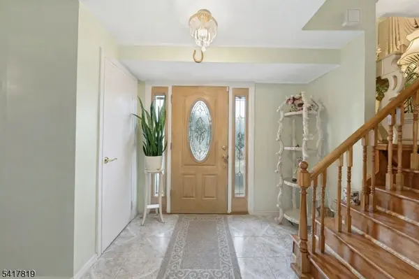 8 Monaghan Rd, Edison Twp., NJ 08817