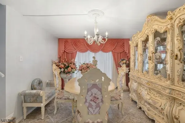 8 Monaghan Rd, Edison Twp., NJ 08817