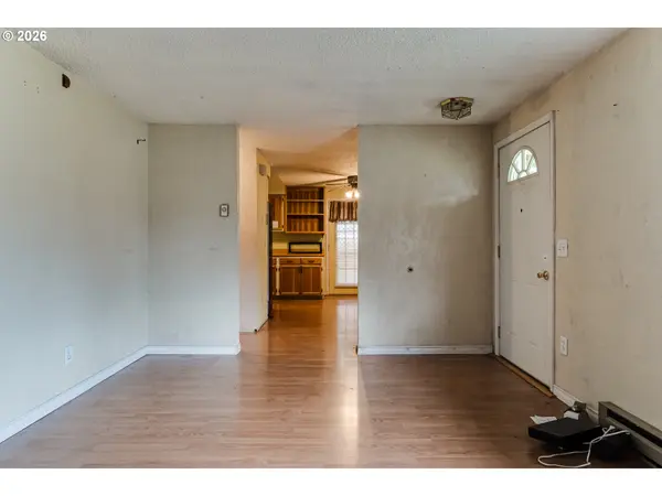 445 SW JUNIPER ST, Junction City, OR 97448