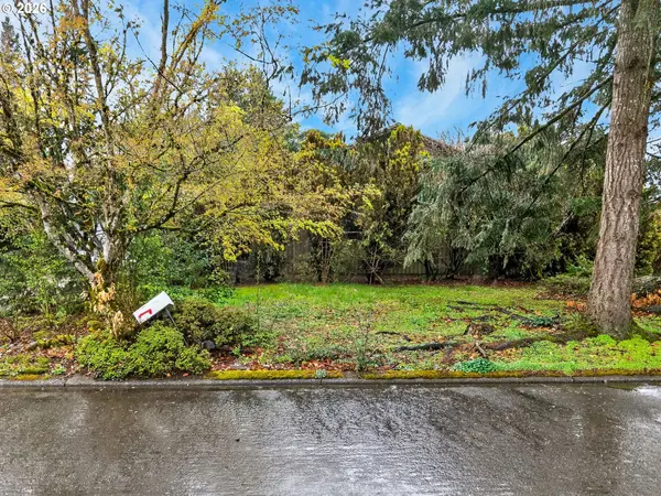 17700 ARBOR LN, Lake Oswego, OR 97035