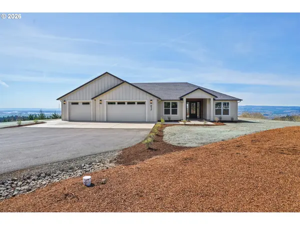 917 CONFER RD, Kalama, WA 98625
