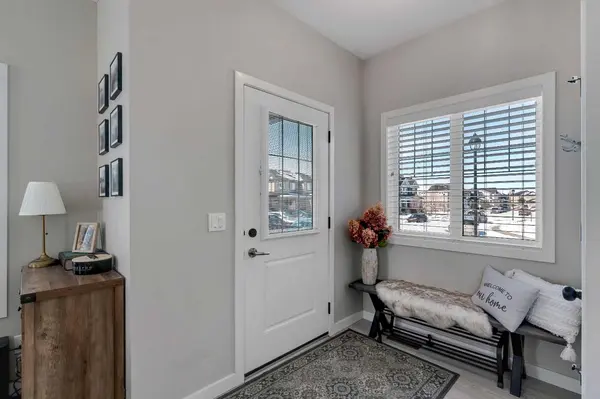 43 Ravenstern PT SE, Airdrie, AB T4A 0W5