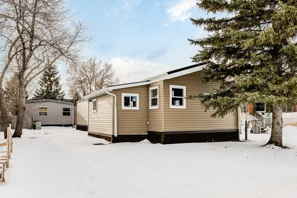 6220 17 AVE SE #56, Calgary, AB T2A0W6