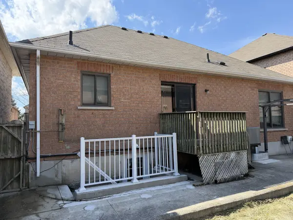 10 Sheldon DR #Bsmt, Ajax, ON L1T 4K7