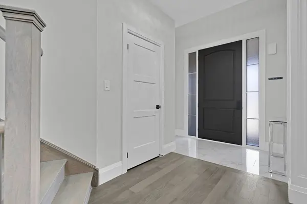 27 Higham PL, Clarington, ON L1C 7G5