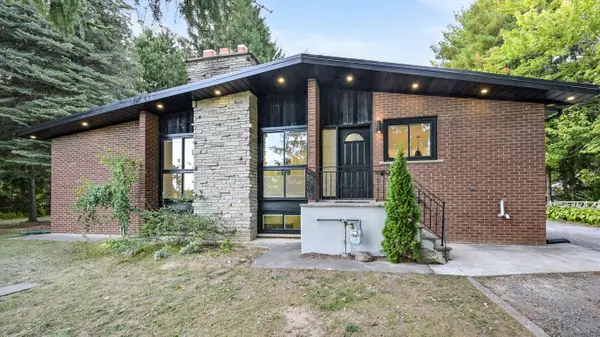 474 Taunton RD W, Ajax, ON L1T 4S9