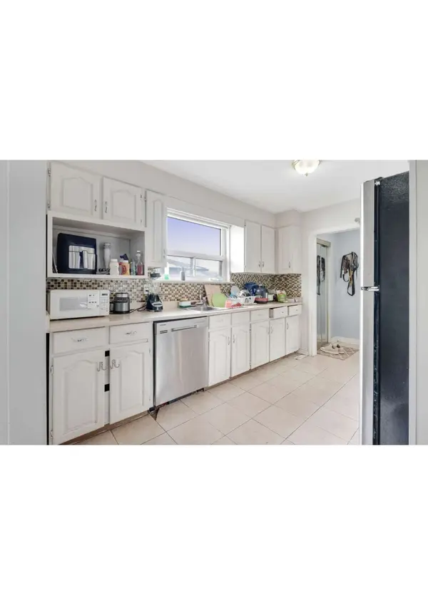 46 Flamingo CRES, Brampton, ON L6T 2G5