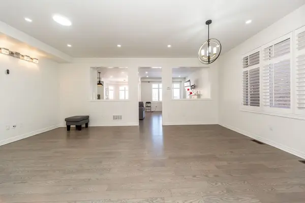 57 Aldersgate DR, Brampton, ON L7A 3Z9