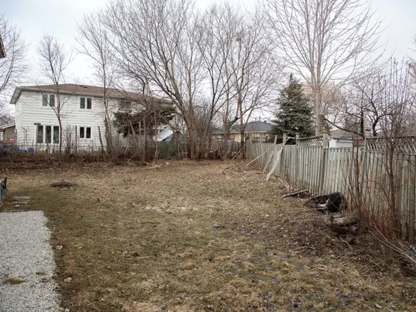 20 Gladeside PL W, Brampton, ON L6S 1X3