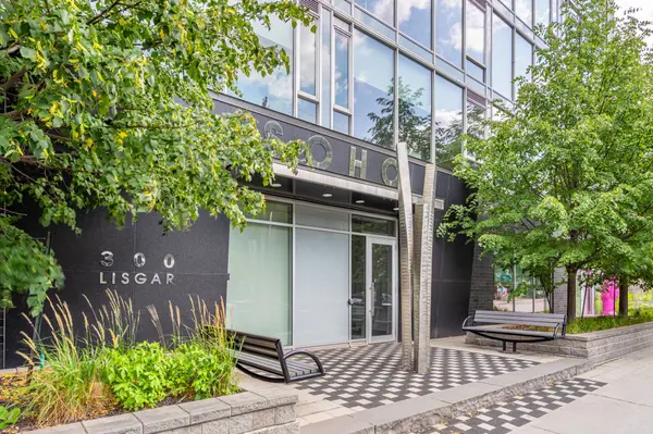 300 LISGAR ST #701, Ottawa Centre, ON K2P 0E2