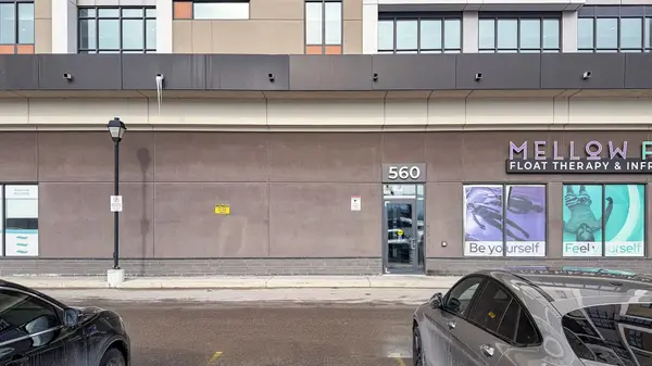 560 North Service RD #602, Grimsby, ON L3M 0G3