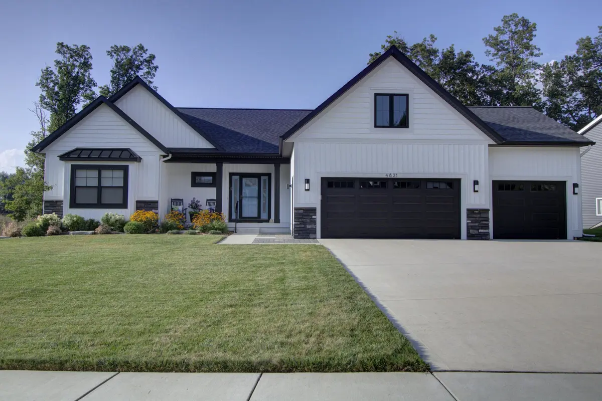 4821 Honeycrisp DR NE, Cannon Twp, MI 49341