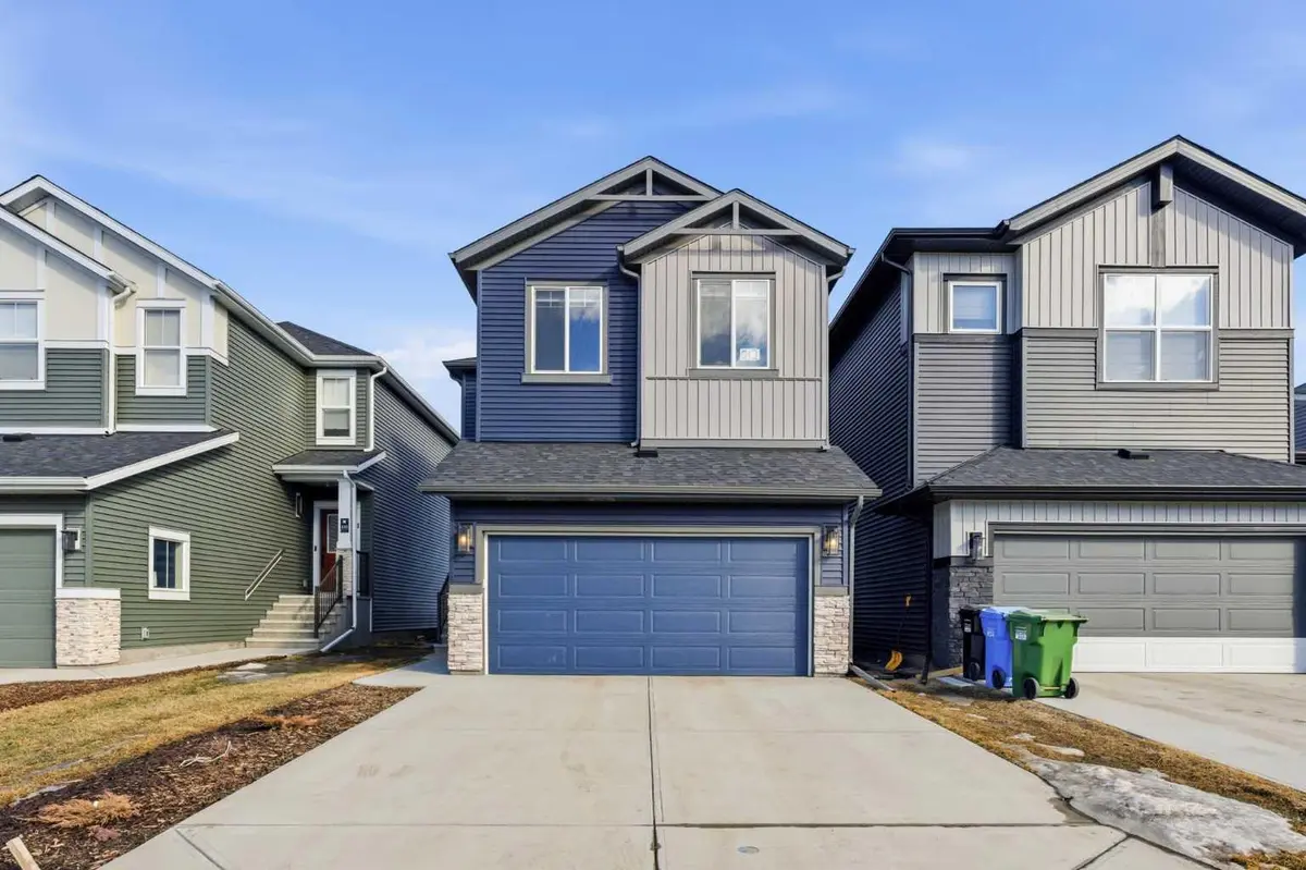 212 Belmont PARK SW, Calgary, AB T2X 5T7
