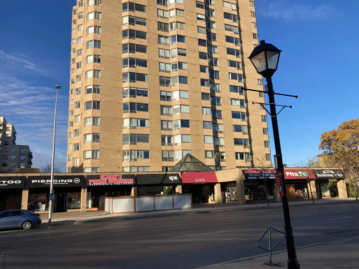 695 Richmond ST #602, London East, ON N6A 5M8