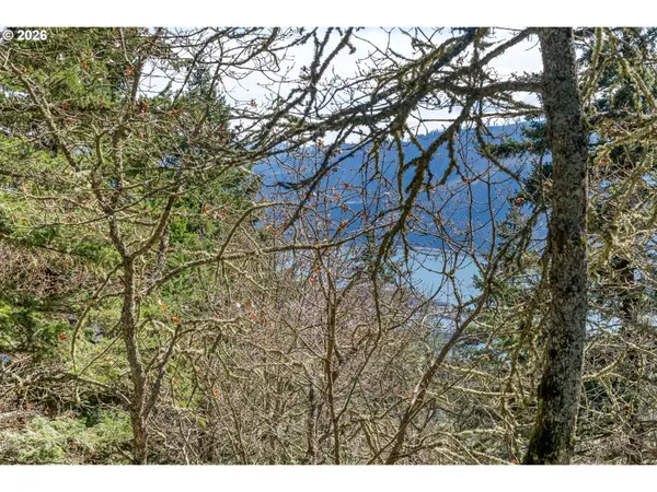 735 NW STRAWBERRY MOUNTAIN RD, White Salmon, WA 98672