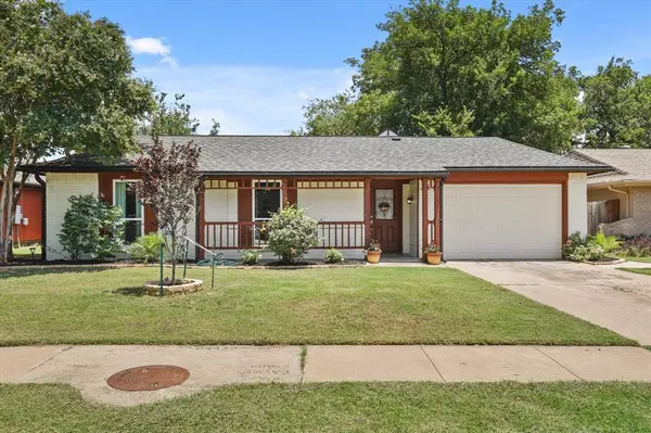 5228 Dunson Drive, Haltom City, TX 76148