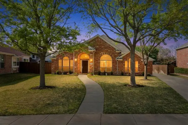 416 Love Bird Lane, Murphy, TX 75094