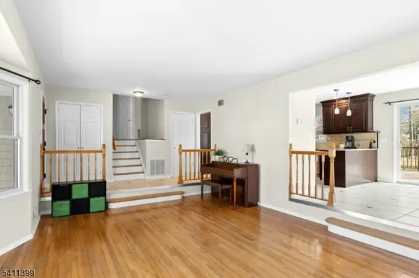 42 Arden Ct, Berkeley Heights Twp., NJ 07922