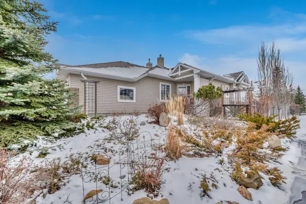 446 Crystalridge TER, Okotoks, AB T1S 1W6