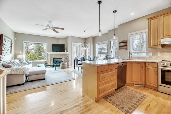 446 Crystalridge TER, Okotoks, AB T1S 1W6