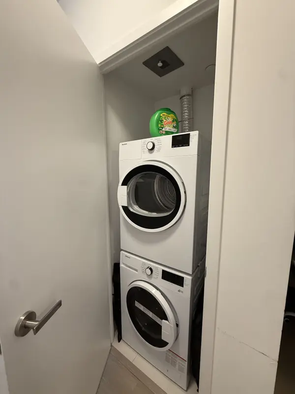 3883 Quartz RD #3412, Mississauga, ON L5B 0M4