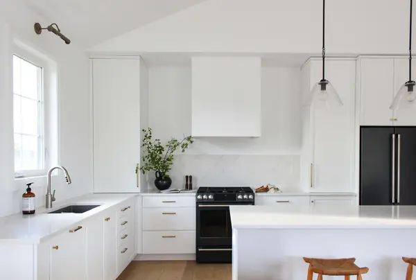 25 LAKEFOREST DR, Saugeen Shores, ON N0H 2L0