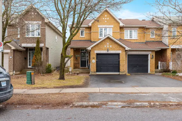 59 Saddlesmith CIR, Kanata, ON K2M 2Y9