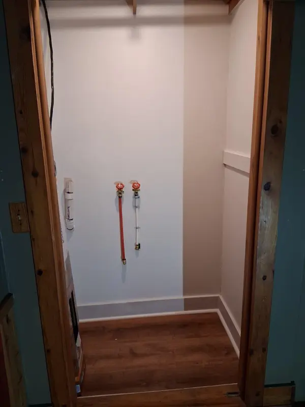 4712 Jefferson AVE, Midland, MI 48640