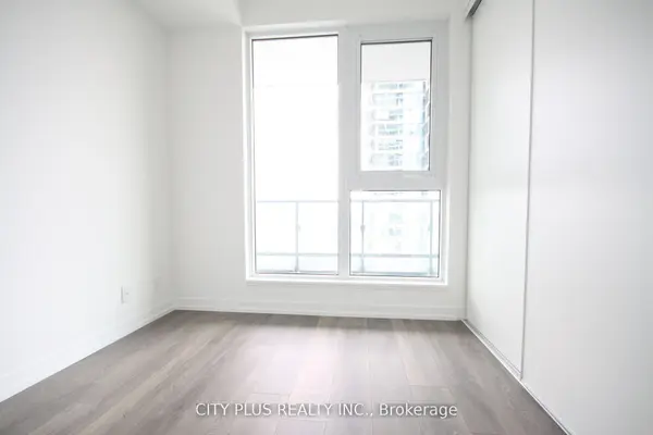 950 Portage Pkwy #1010, Vaughan, ON L4K 0J7