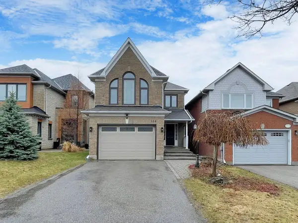 156 Stone RD, Aurora, ON L4G 6Y9