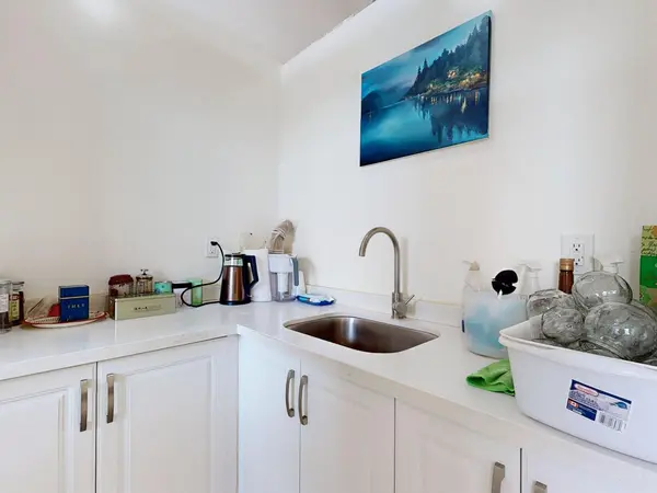 280 Yorktech DR #8, Markham, ON L6G 0A6