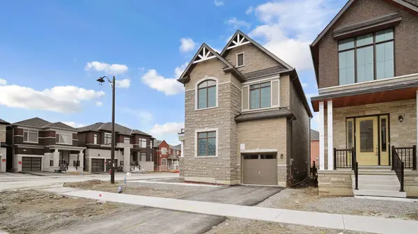 12 Aveena RD, Brampton, ON L6P 4R8
