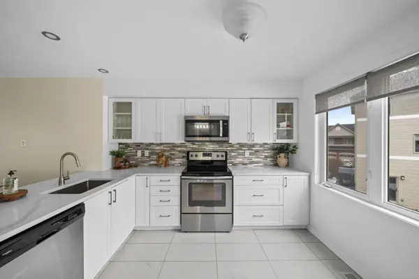 161 CAMDEN Private, Barrhaven, ON K2J 6J1